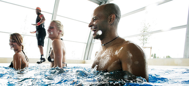 Fitnessstudio Neustadt: über 25 Aqua-Fitness-Kurse wöchentlich